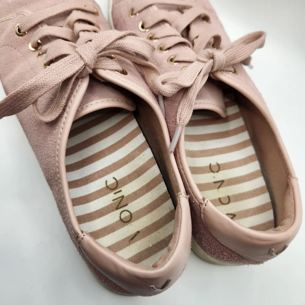 Vionic brinly sneakers